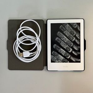 (SOLD) White Kindle (8th Generation)